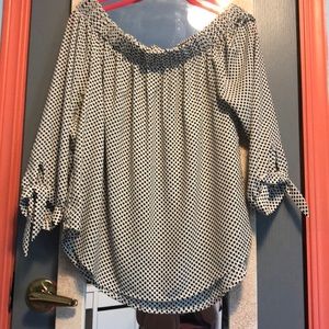Off the shoulder long sleeve